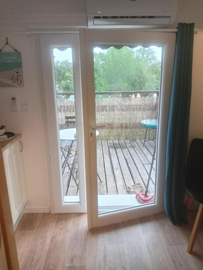La Chouette Villa, Chambre Mazet De 11M2 Piece Sous-Pente Acces Par Escalier En Bois Cannes-et-Clairan エクステリア 写真